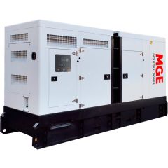 Дизельный генератор MGE P480BN в кожухе